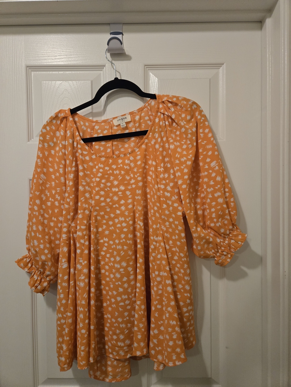 Umgee Orange and White Printed Peasant Blouse